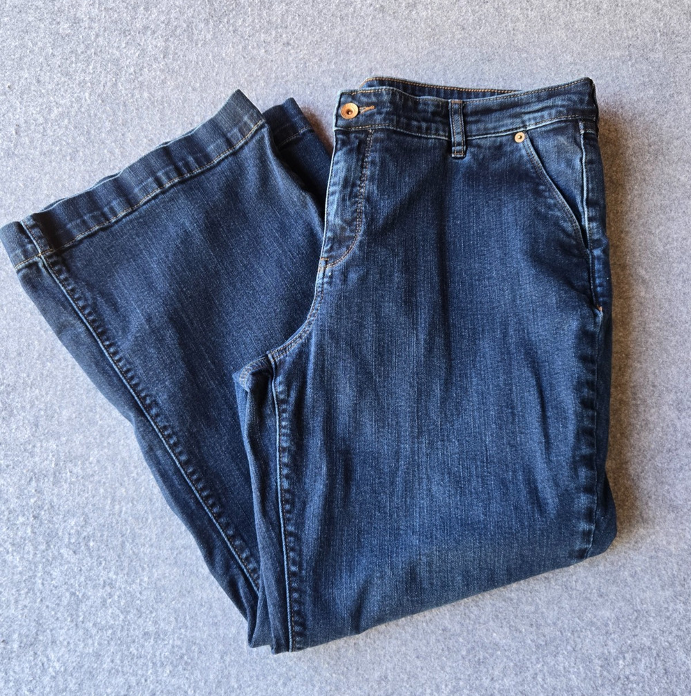 Lands’ End Women’s Jeans Mid Rise Trouser Jeans Stretch DK Wash Size 18 (38x28)